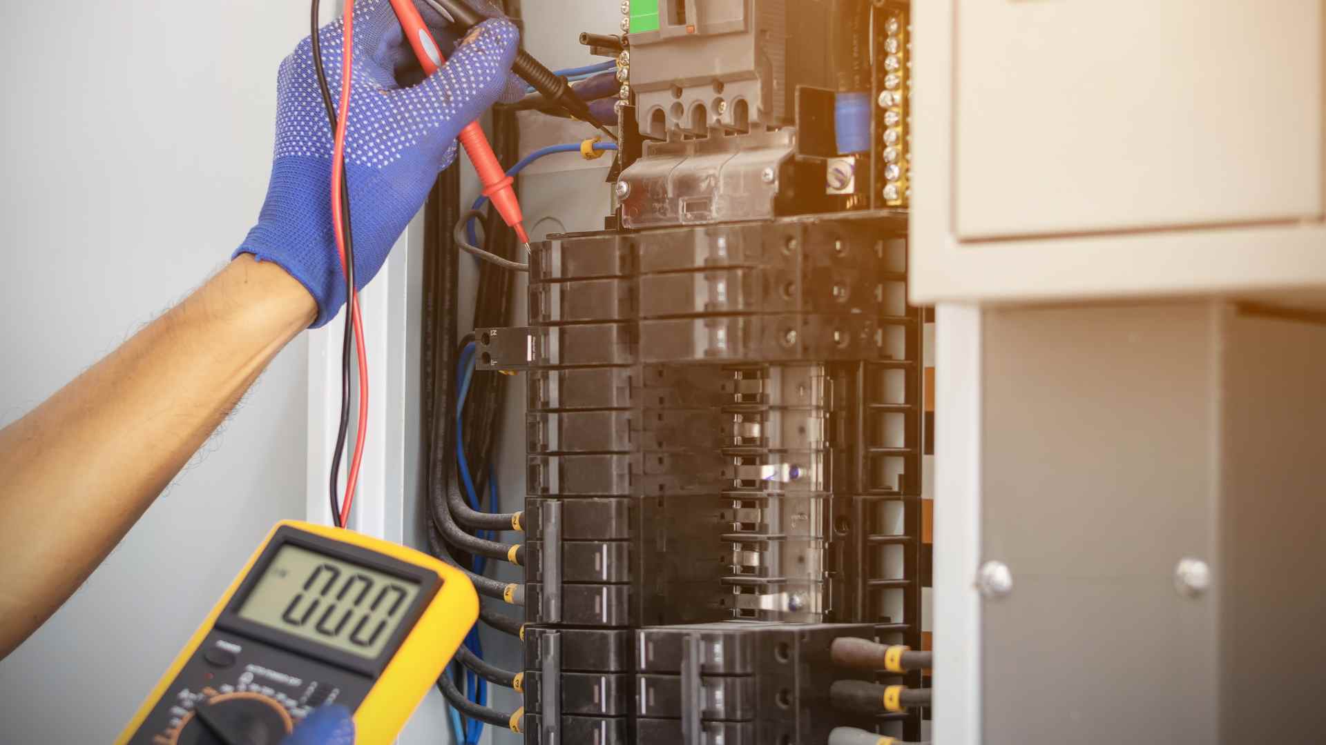 wire electrician serving Brookfield WI